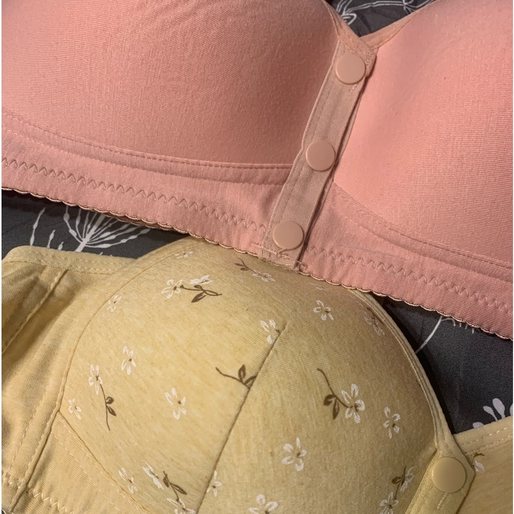 2 front snap bras both one price NEW Size 32B ordered wrong size.Stretch band!